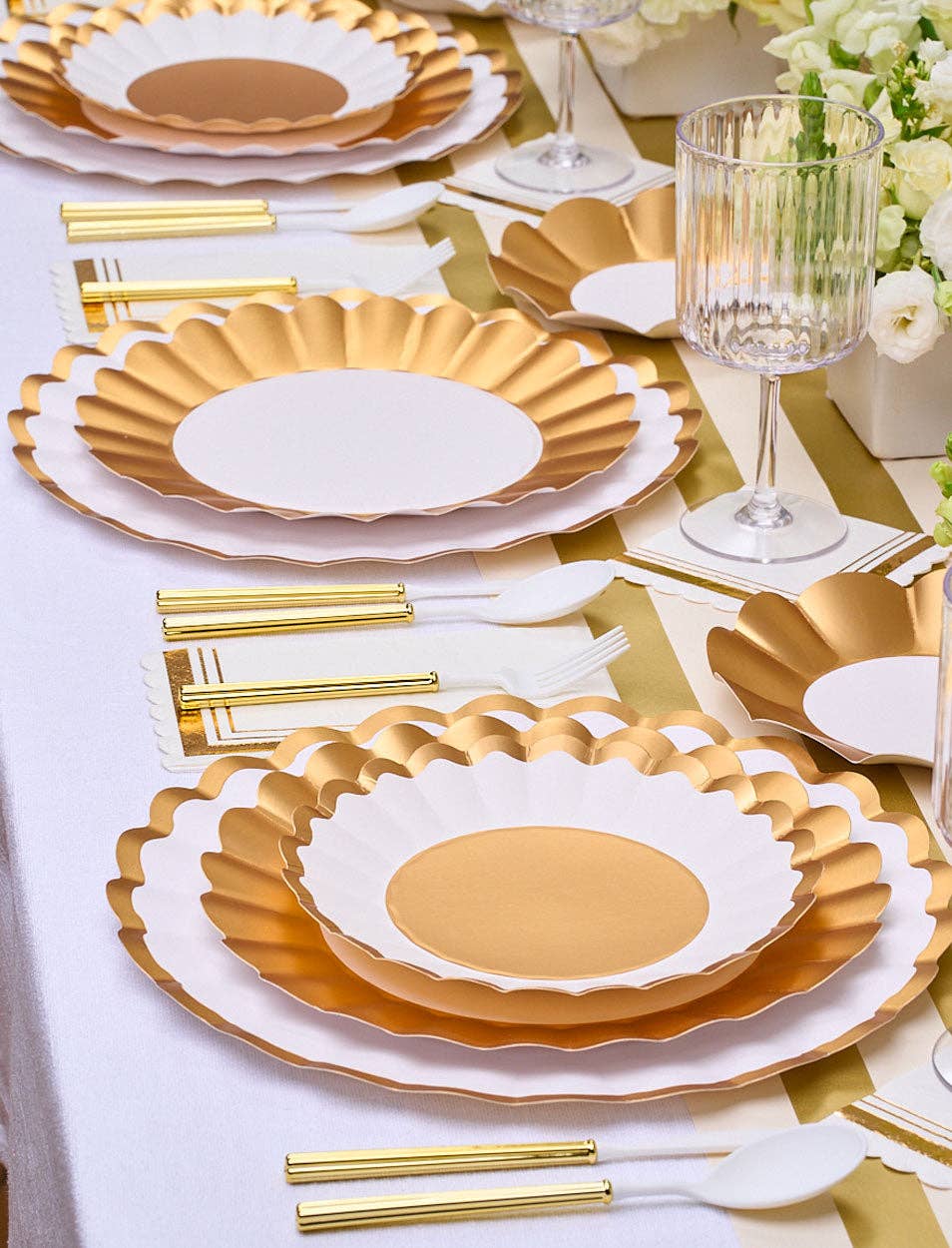Salad Plate Gold & White/8 pkg
