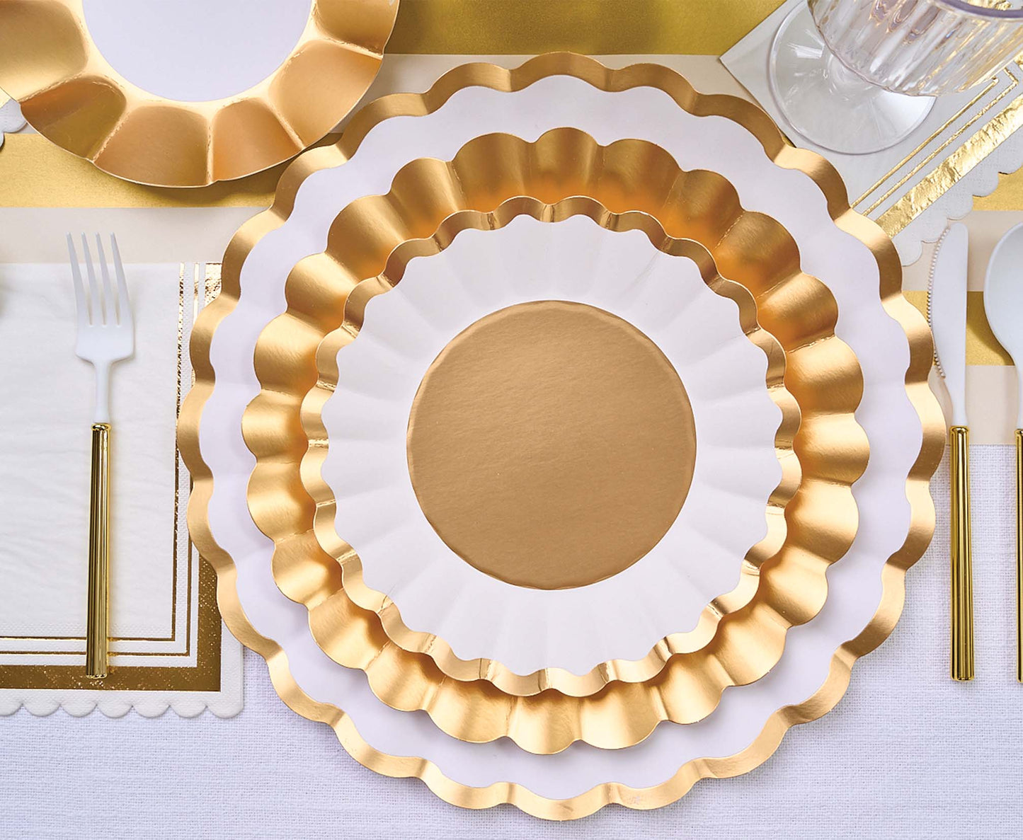 Salad Plate Gold & White/8 pkg